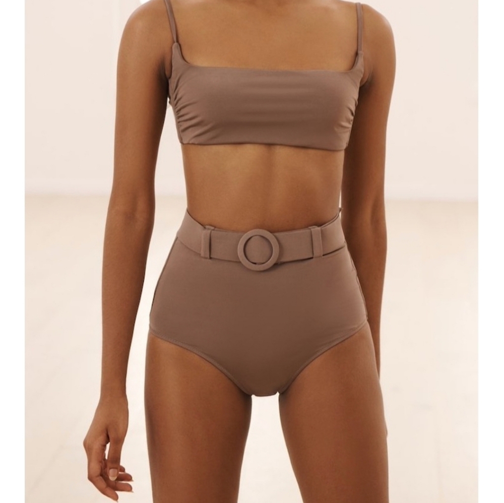 Evarae Square Neck Top/Belted Highwaist